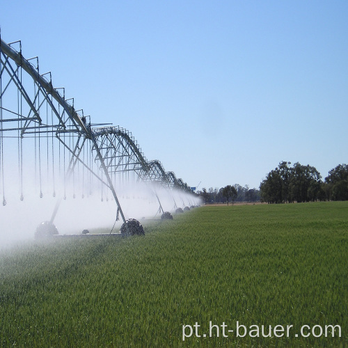 Características dos sistemas de irrigação de pivô central